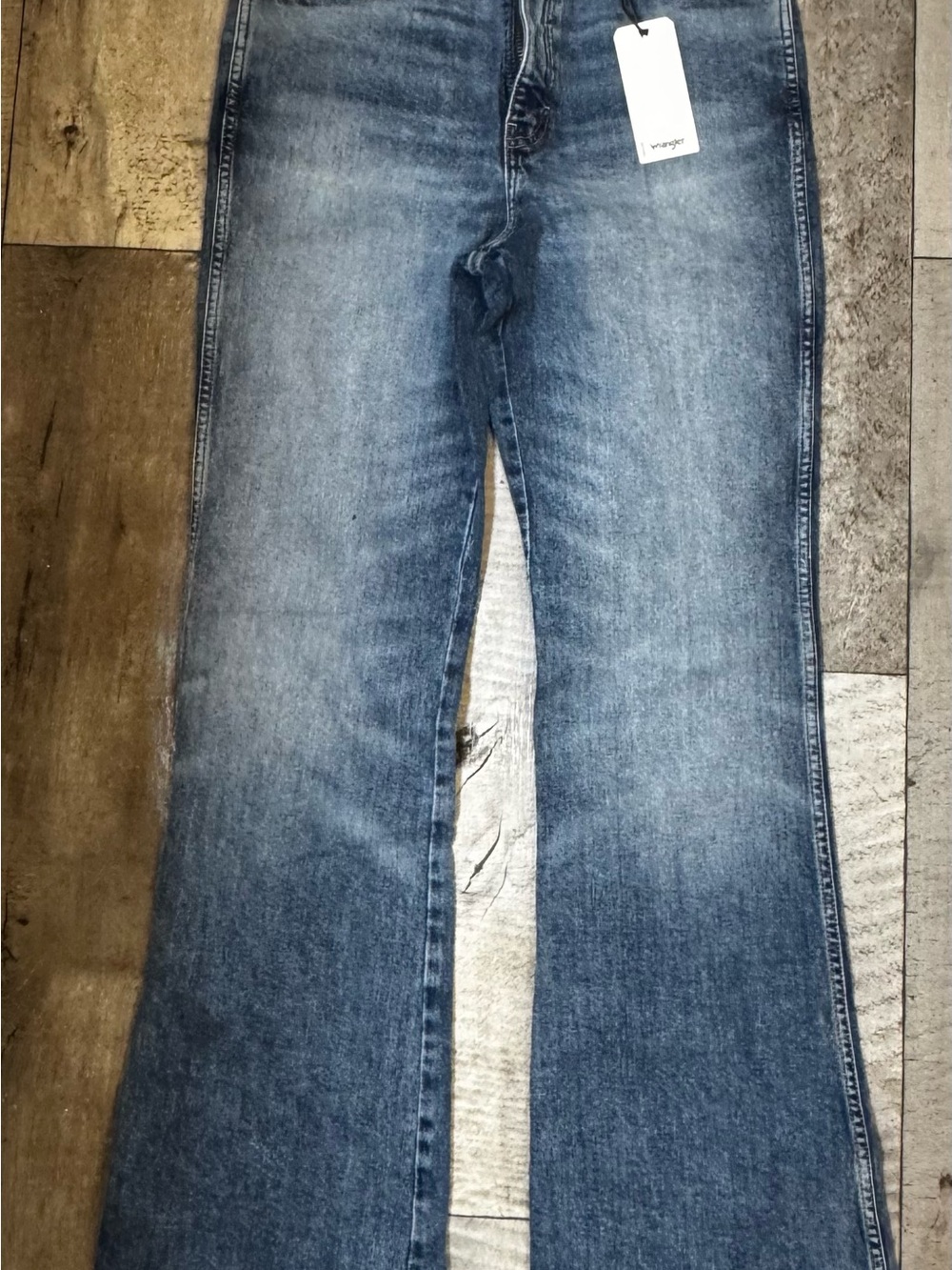 Wrangler Women's Boot Cut Jeans in Mid Blue Wash